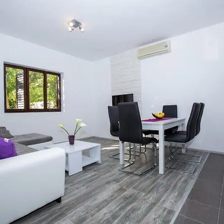 Roza- Two-bedroom *