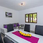 公寓 Roza- Two-bedroom *