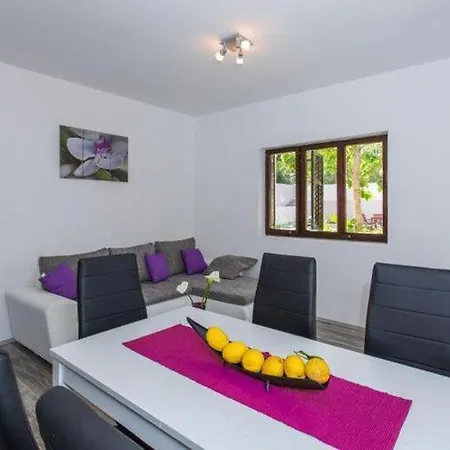 Apartman Roza- Two-bedroom *