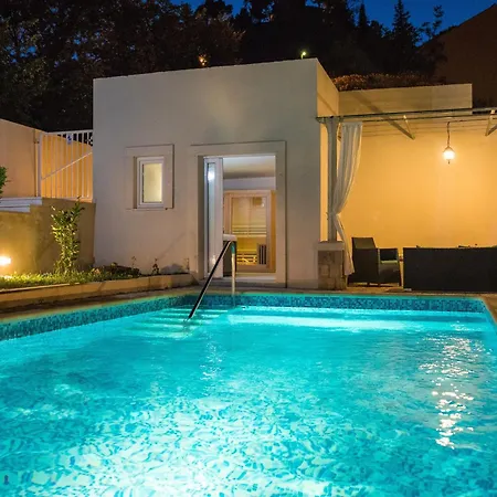 Appartamento Roza- Two-bedroom Mokošica