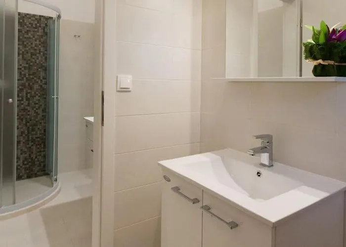 Roza- Two-bedroom * Mokošica